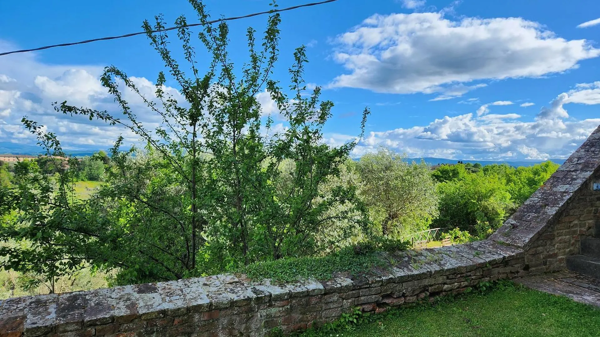 Vila Al Glicine Di Sant'Abondio Siena